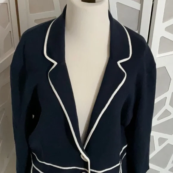 Navy blue and white blazer - Picture 3 of 6